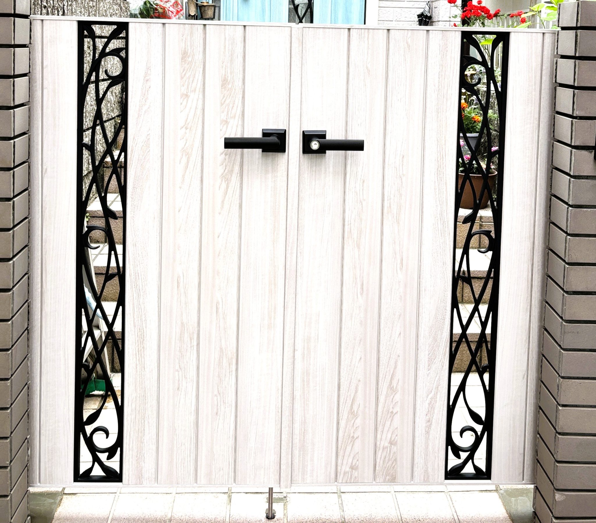 名古屋市緑区　門扉取替工事　三協アルミ フレイナ